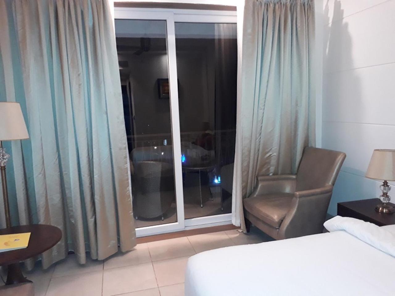 Lemon Tree Hotel Candolim Exterior foto
